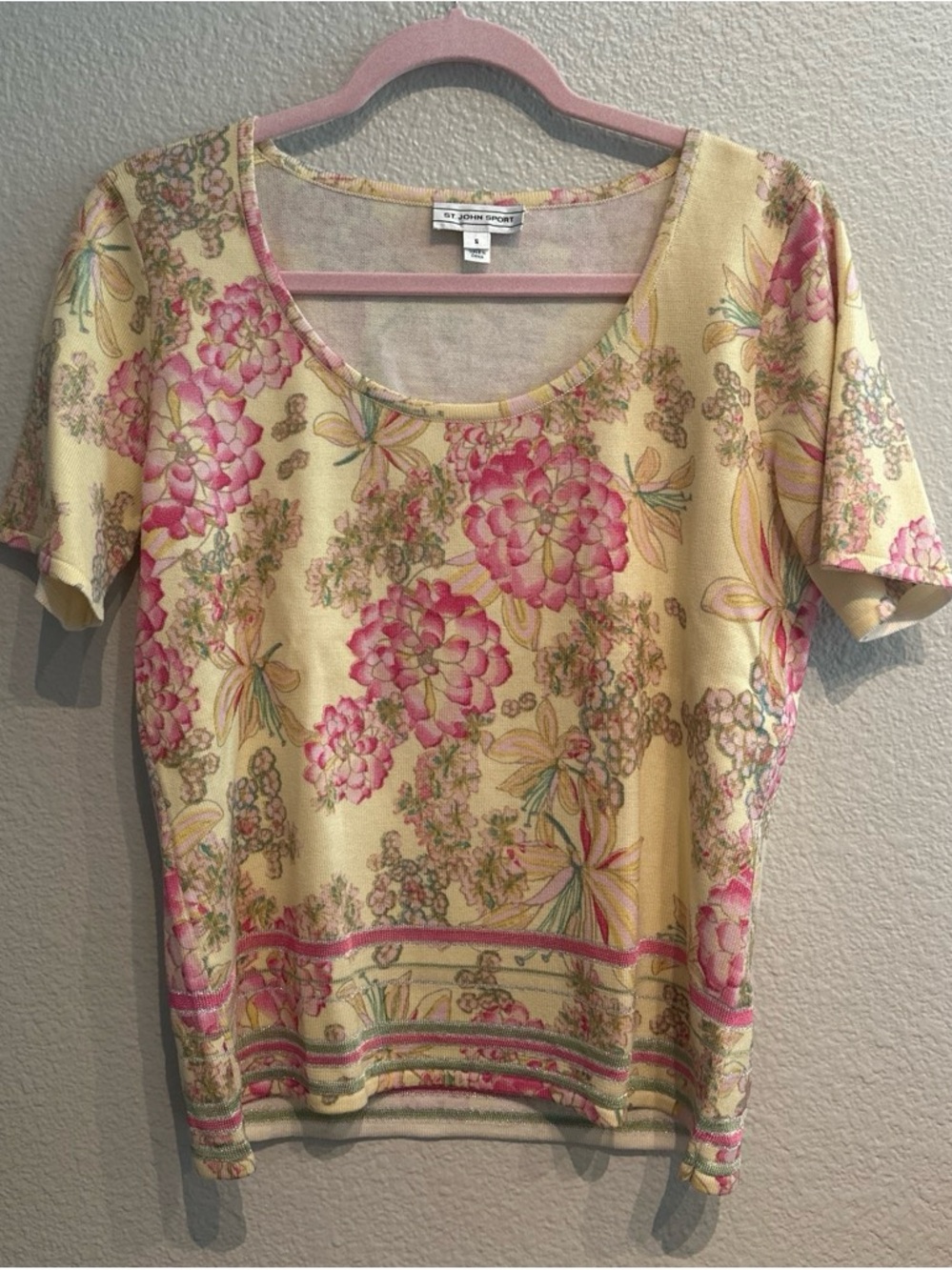 Vintage Floral Scoop Neck Tee in Yellow and Pink